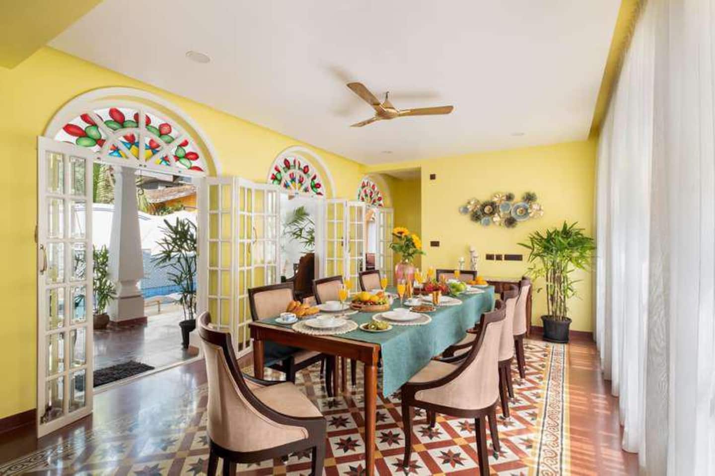 Casa Royale — 7